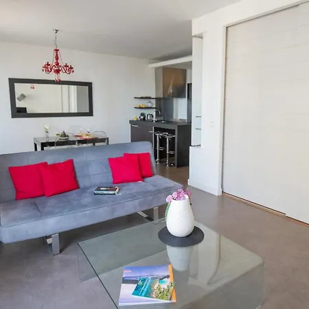 Palais Miramar With Sea View On La Croisette * Cannes