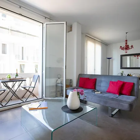 Palais Miramar With Sea View On La Croisette Apartment Cannes